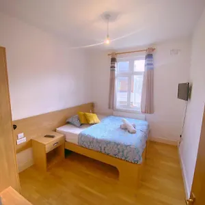 https://mandarin-apartment.cambridgehotelsuk.com
